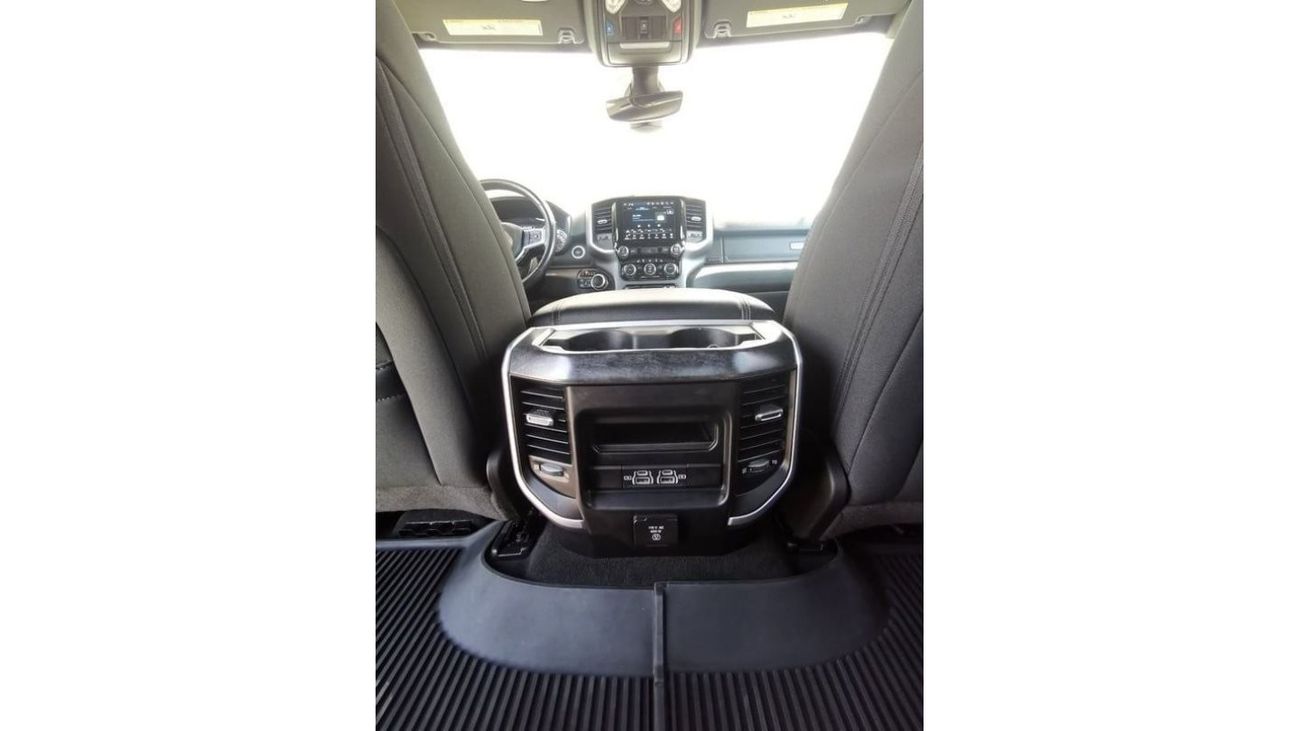 RAM 1500 Dodge RAM Bighorn - 2022 - Red