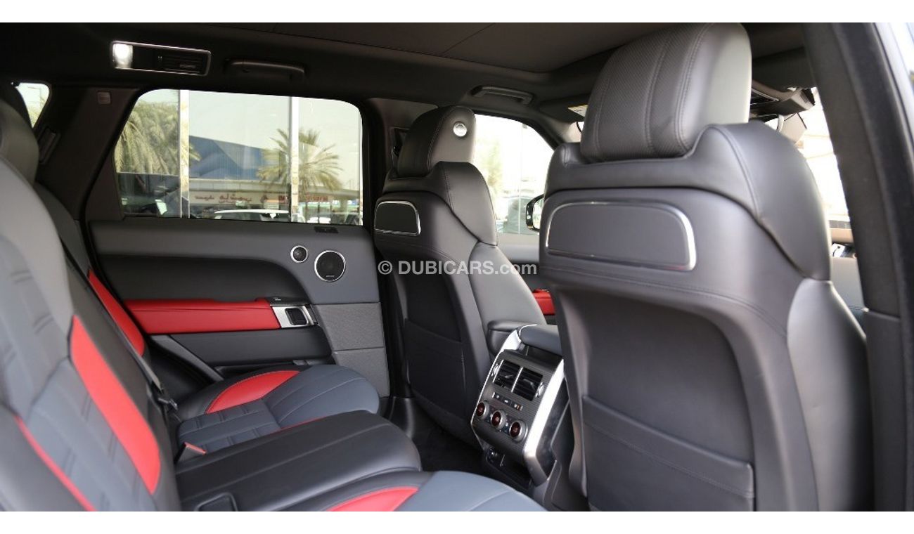 Used Land Rover Range Rover Canadian Specs (3-Year Warranty & Service ...