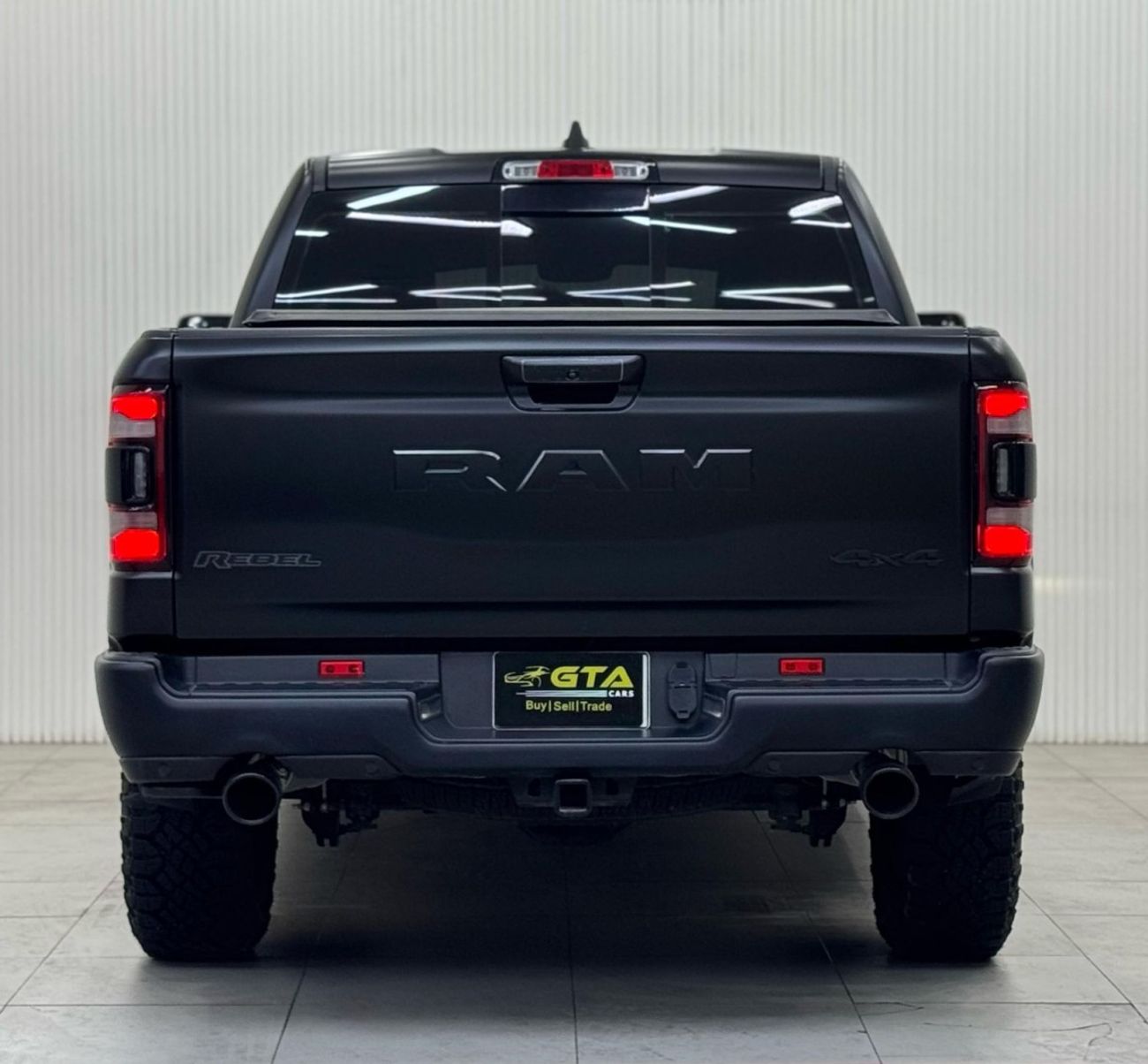 RAM 1500 Rebel 5.7L Crew Cab Utility (5 Seater)