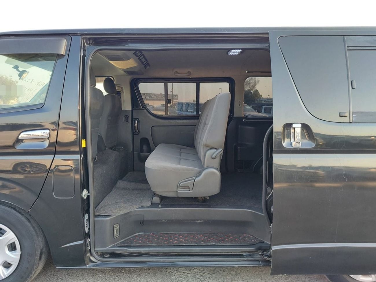 Toyota Hiace 2011 TOYOTA HIACE VAN RHD PETORL AUTOMATIC 2.0 CC(PM46101)