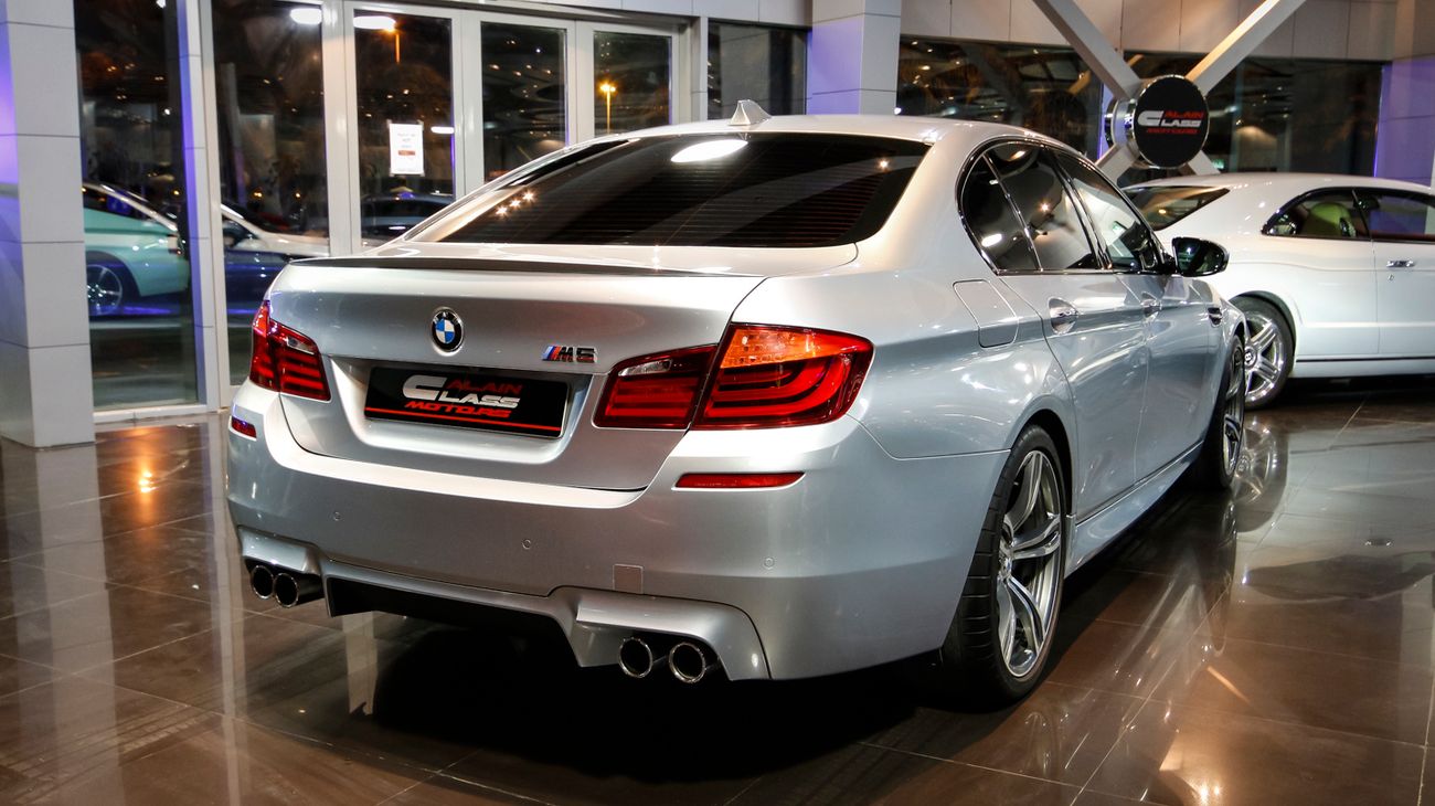 بي أم دبليو M5