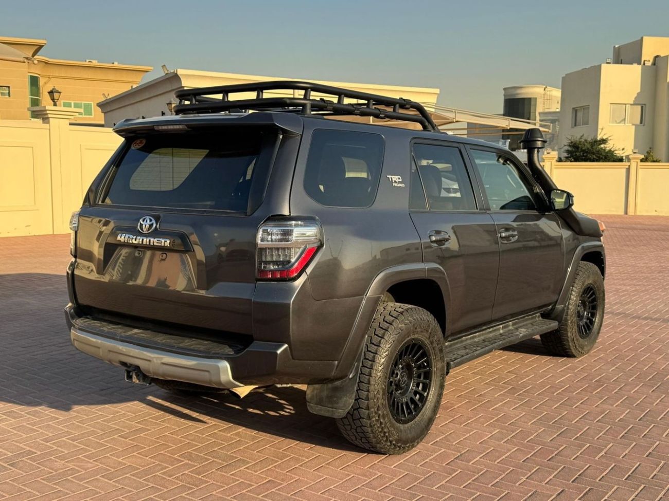 تويوتا Runner4 2021 TRD OFF ROAD 4x4 FULL OPTION US SPEC