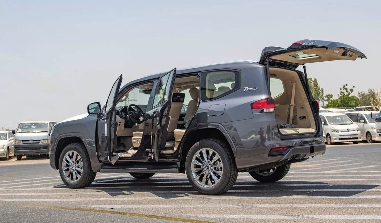 تويوتا لاند كروزر GXR Toyota Land Cruiser GXR 3.5P AT MY2025 – Grey