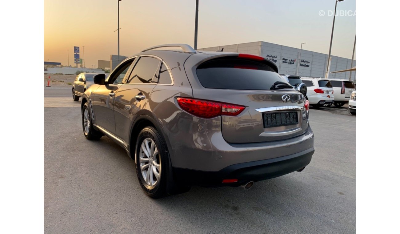 Infiniti FX35 Infiniti Fx35 2012 Full Option Sunroof Sensors Bluetooth Screen Electric Seats 360 . Rear Camera