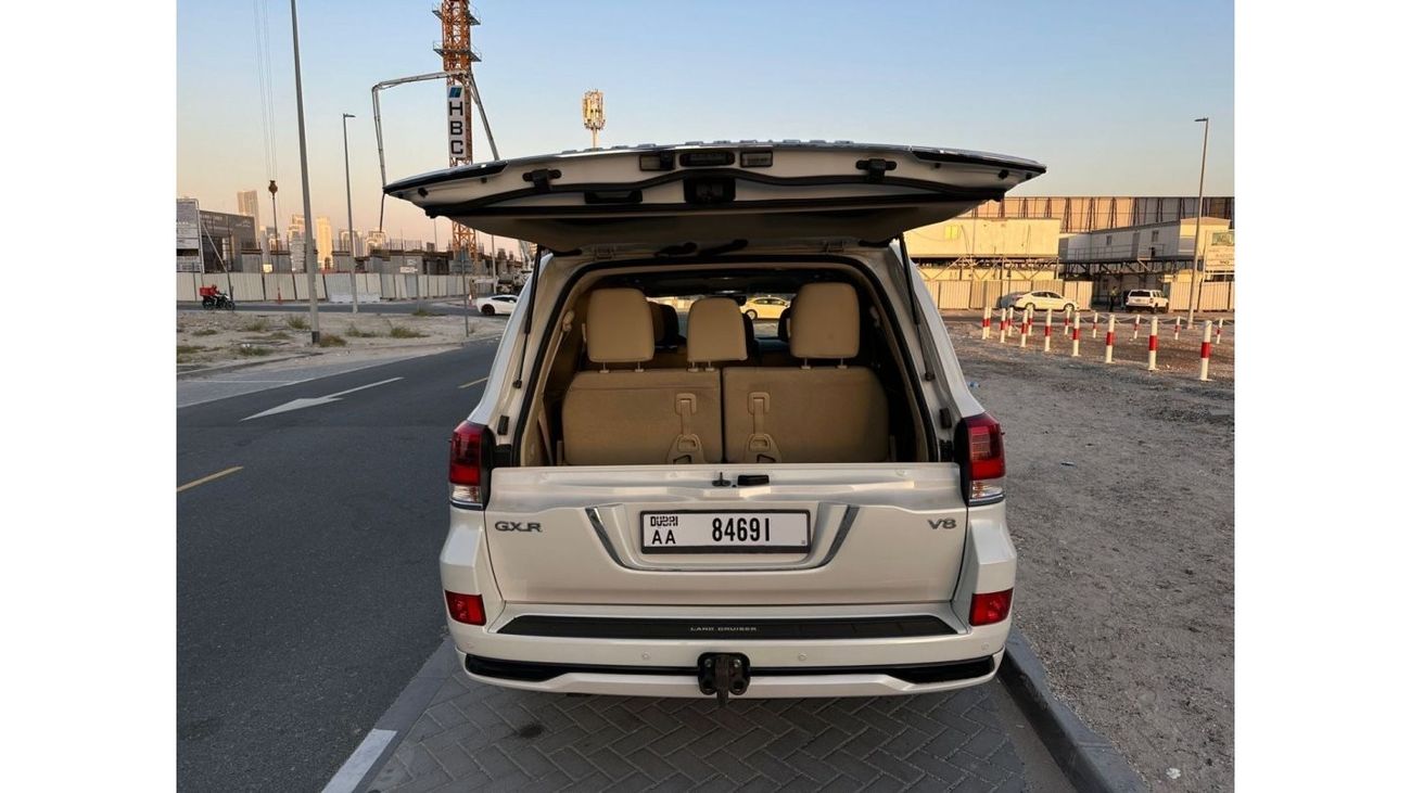 تويوتا لاند كروزر GXR