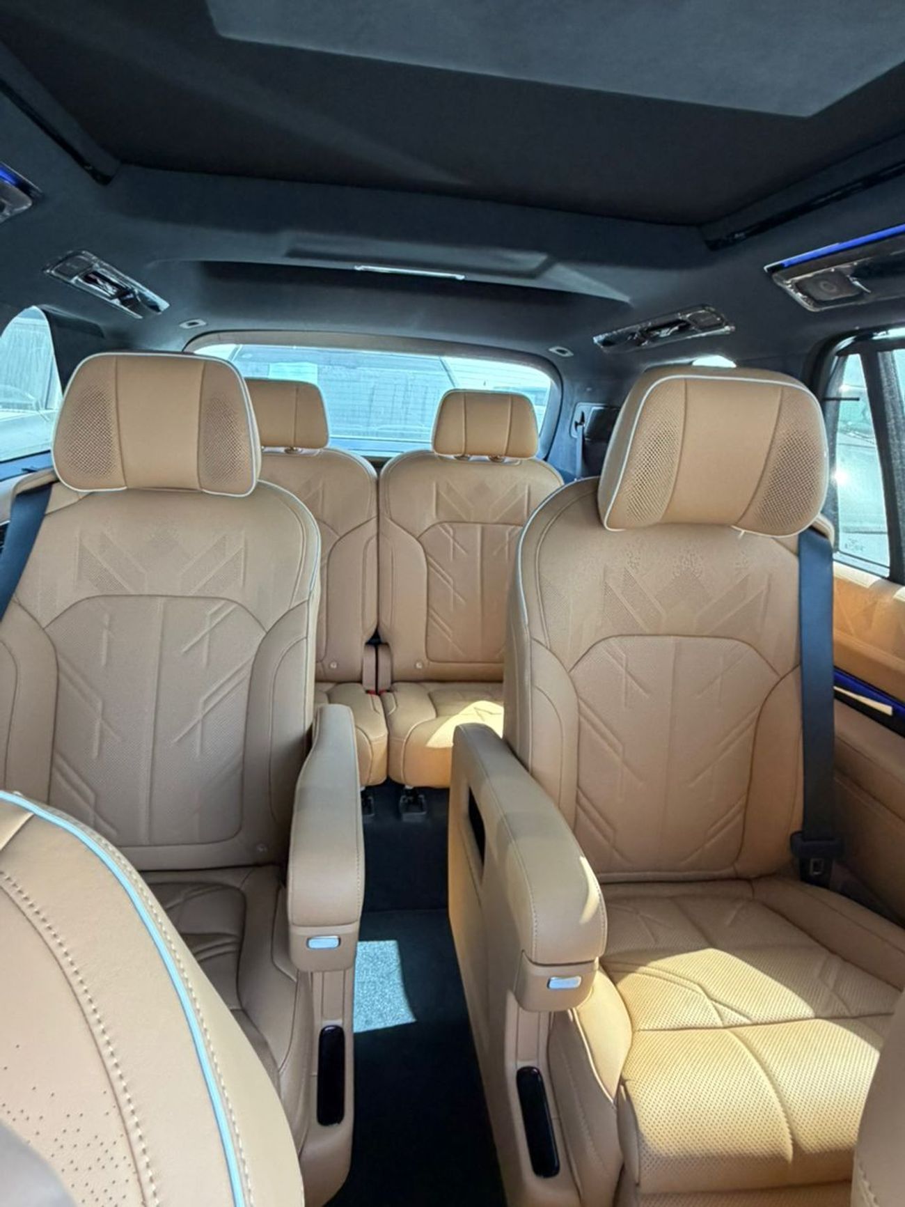 زيكر 9X Zeekr 9x Ultra Edition 70kwh LOCAL 10% VAT & DUTY PLUS 5 YEARS EVS WARRANTY INCLUDED