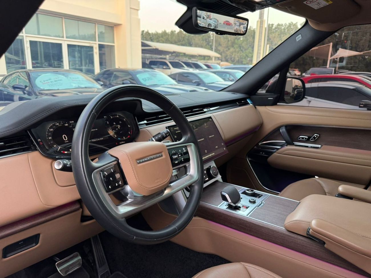 لاند روفر رينج روفر لاند روفر رنج روفر فوج p400 خليجي 2023 ٦ سليندر صبغ وكاله تشييكات وكاله تحت الضمان بحاله ممتازه