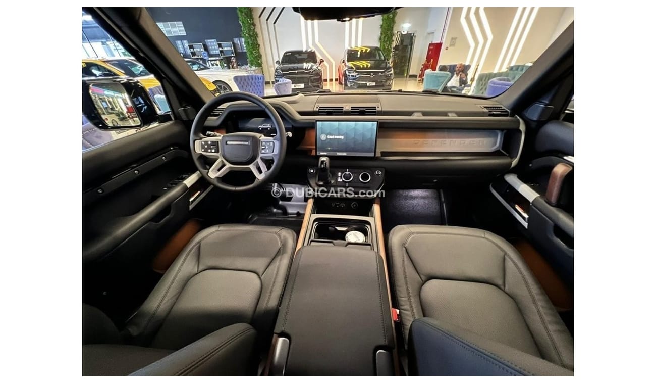 Land Rover Defender DEFENDER P400 HSE/2024 GCC AL TAYER 5 YEARS WARRANTY