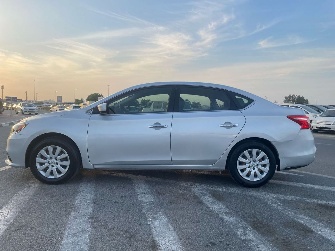 نيسان سنترا 2018 Nissan Sentra S 1.8L V4 MidOption+ Economical Car -