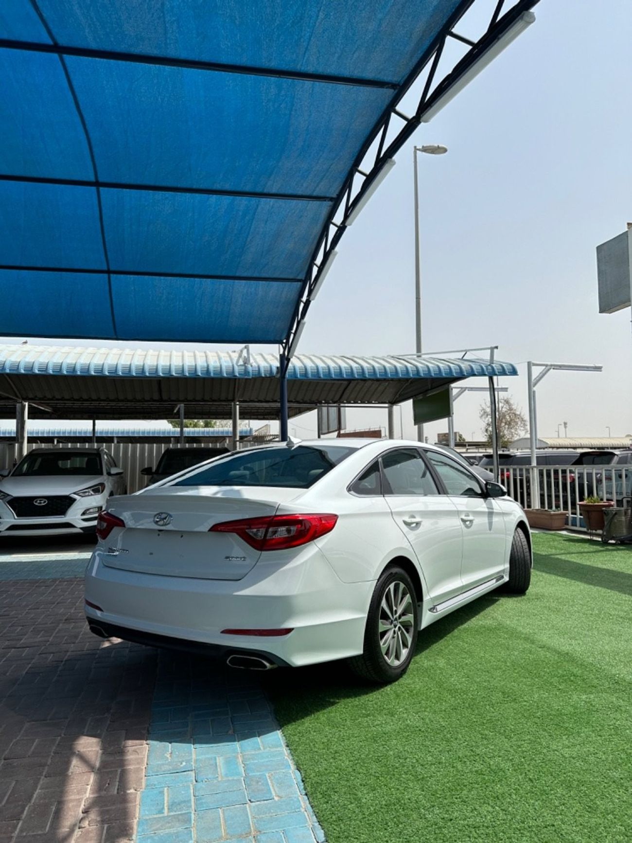 Hyundai Sonata Hyundai Sonata 2015 2.4 in good condition in white light sport