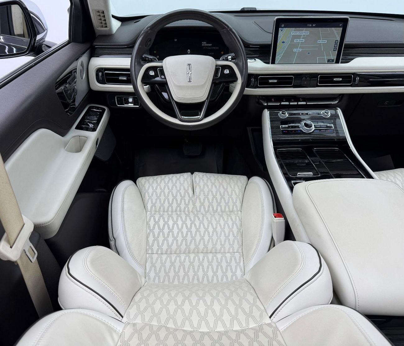 لينكولن أفياتور Presidential 3.0L 2022 Lincoln Aviator Presidential, Warranty, Excellent Condition, 7 Seater, GCC