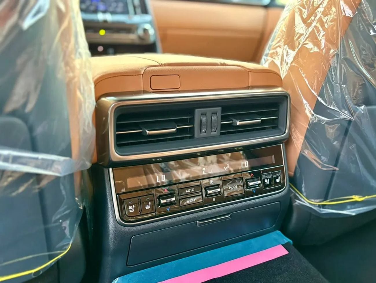 Lexus LX700h SIGNATURE | GCC Specs | Brand Luxury Hybrid WITHOUT PARK