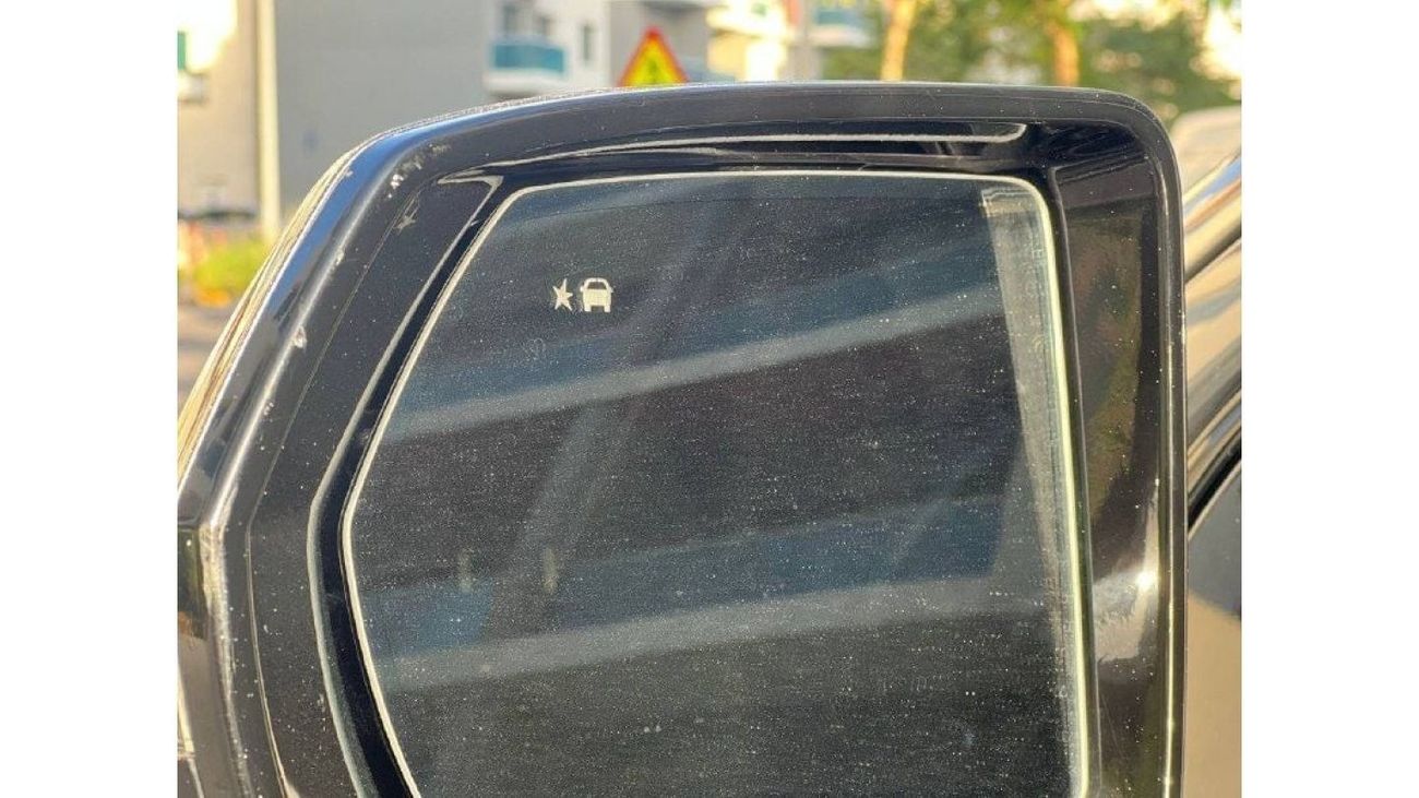 GMC Yukon AT4 5.3L V8 PTR A/T AWD // 2021 // FULL OPTION WITH RADAR , 360 CAMERA , PANORAMIC ROOF // SPECIAL O