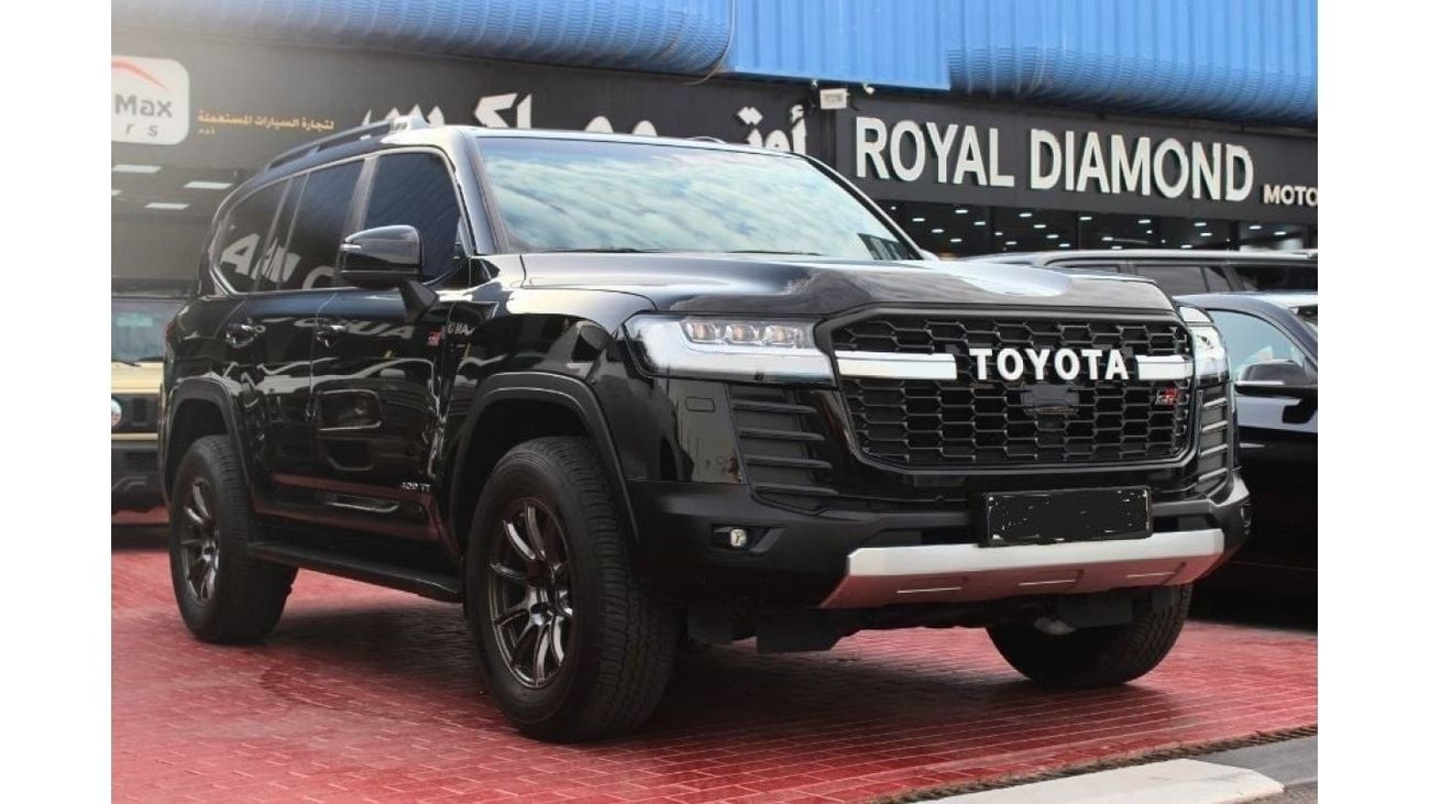 تويوتا لاند كروزر V6 4.0L, Mid Option Convert To GR Sport ,GCC