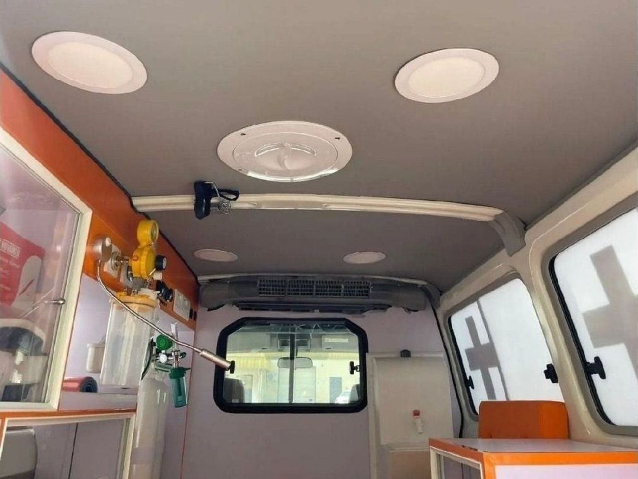 تويوتا لاند كروزر 70 Toyota land cruiser hard top lc78 ambulance 4.2L diesel MY2025