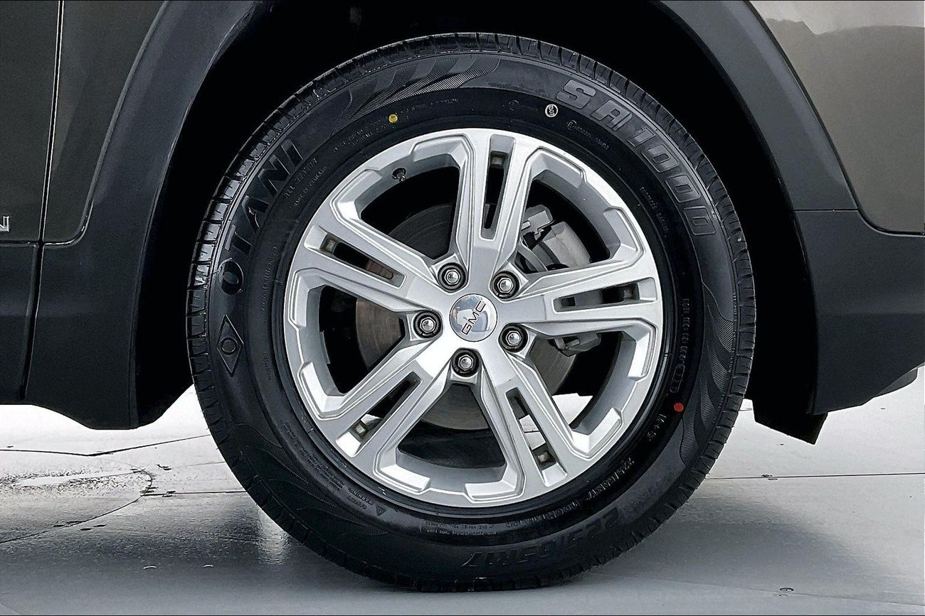 GMC Terrain SLE | 1 year free warranty | 0 down payment | 7 day return policy