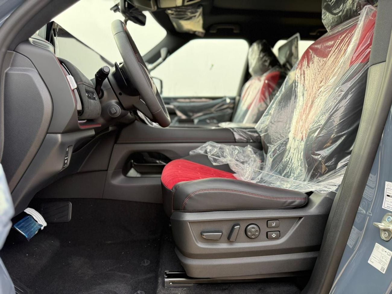 Nissan Patrol NISMO 3.5L TT TOP OPTION FOR EXPORT AND LOCAL WITH COMPRESSOR AND OFFROAD KIT