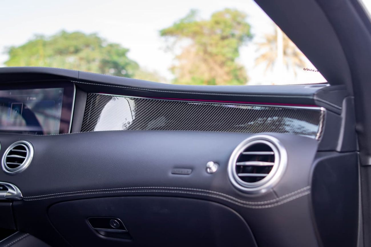 Mercedes-Benz S 63 AMG Std 4.0L (604 HP)