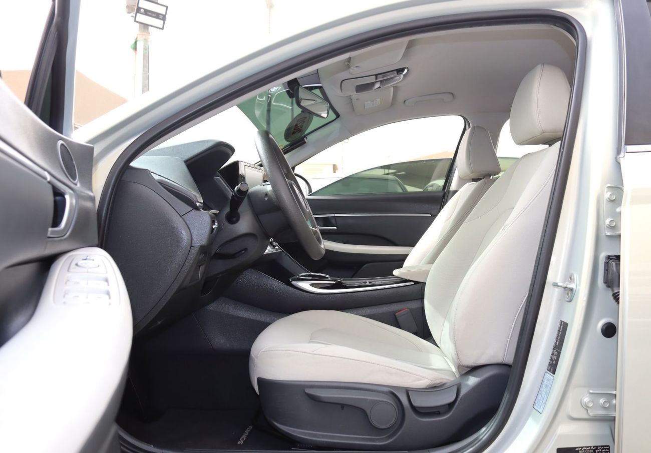 هيونداي سوناتا هيونداى سوناتا خليجى موديل 2020 -2.5L ممشىى 97000 كم  بسعر40000  بحاله ممتازه