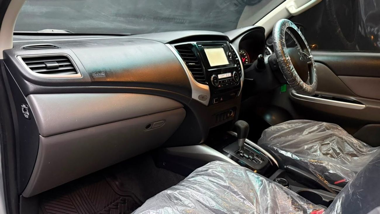 ميتسوبيشي تريتون DIESEL 4.0L RIGHT HAND DRIVE ONLY FOR EXPORT AVAILABLE