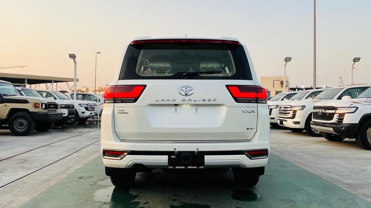 تويوتا لاند كروزر VXR