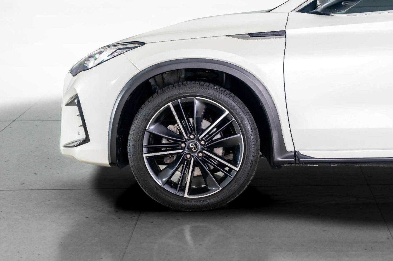 Infiniti QX55 ESSENTIAL 2.0