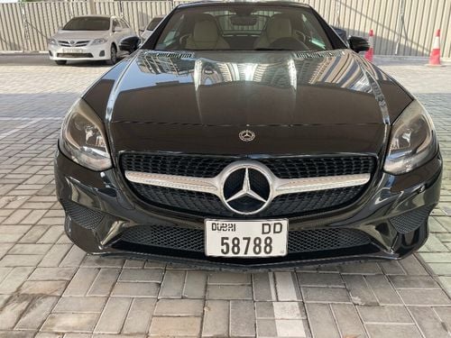 Mercedes-Benz GLA 250 Slc300 2018 excrllent condition low millage