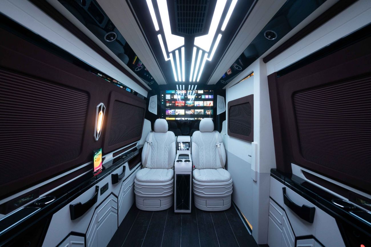 Mercedes-Benz Sprinter VIP High End Transporter with Luxurious Options