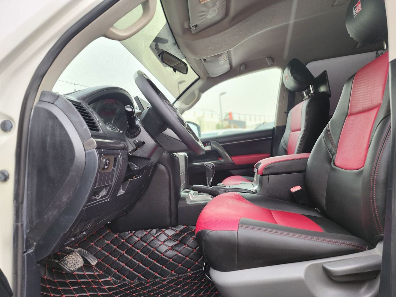 تويوتا لاند كروزر GXR 4.0L (271 HP) 4WD