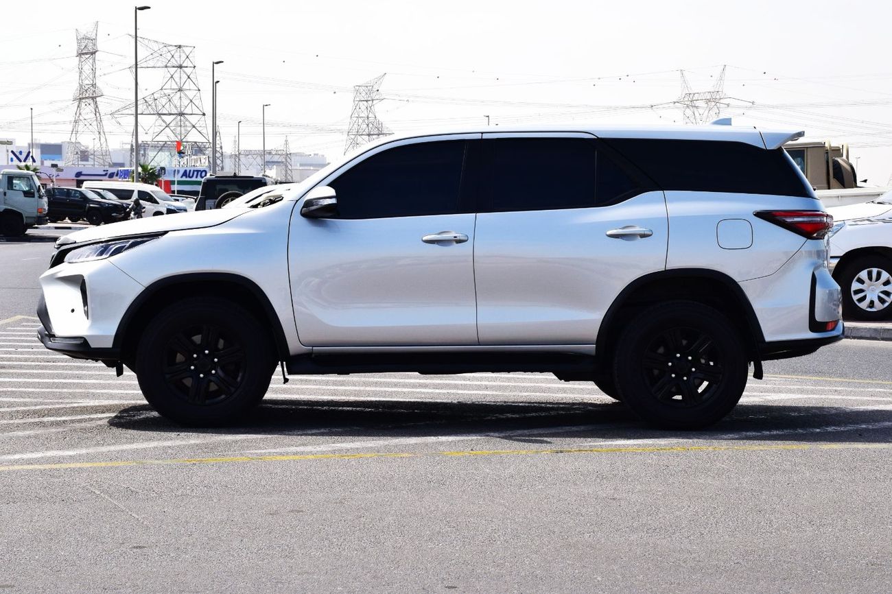 Toyota Fortuner AWD Diesel 2.8L Right Hand Drive