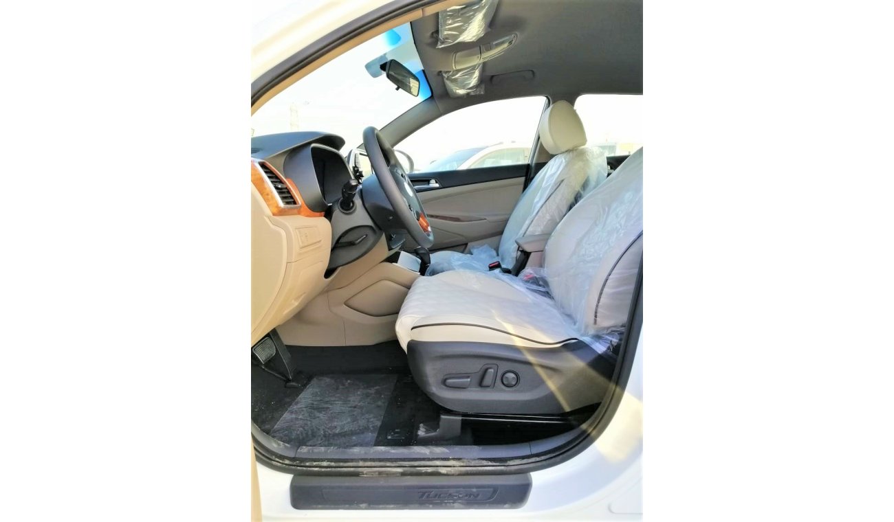 Hyundai Tucson 2.0 with  bush start screen camera  electric seats