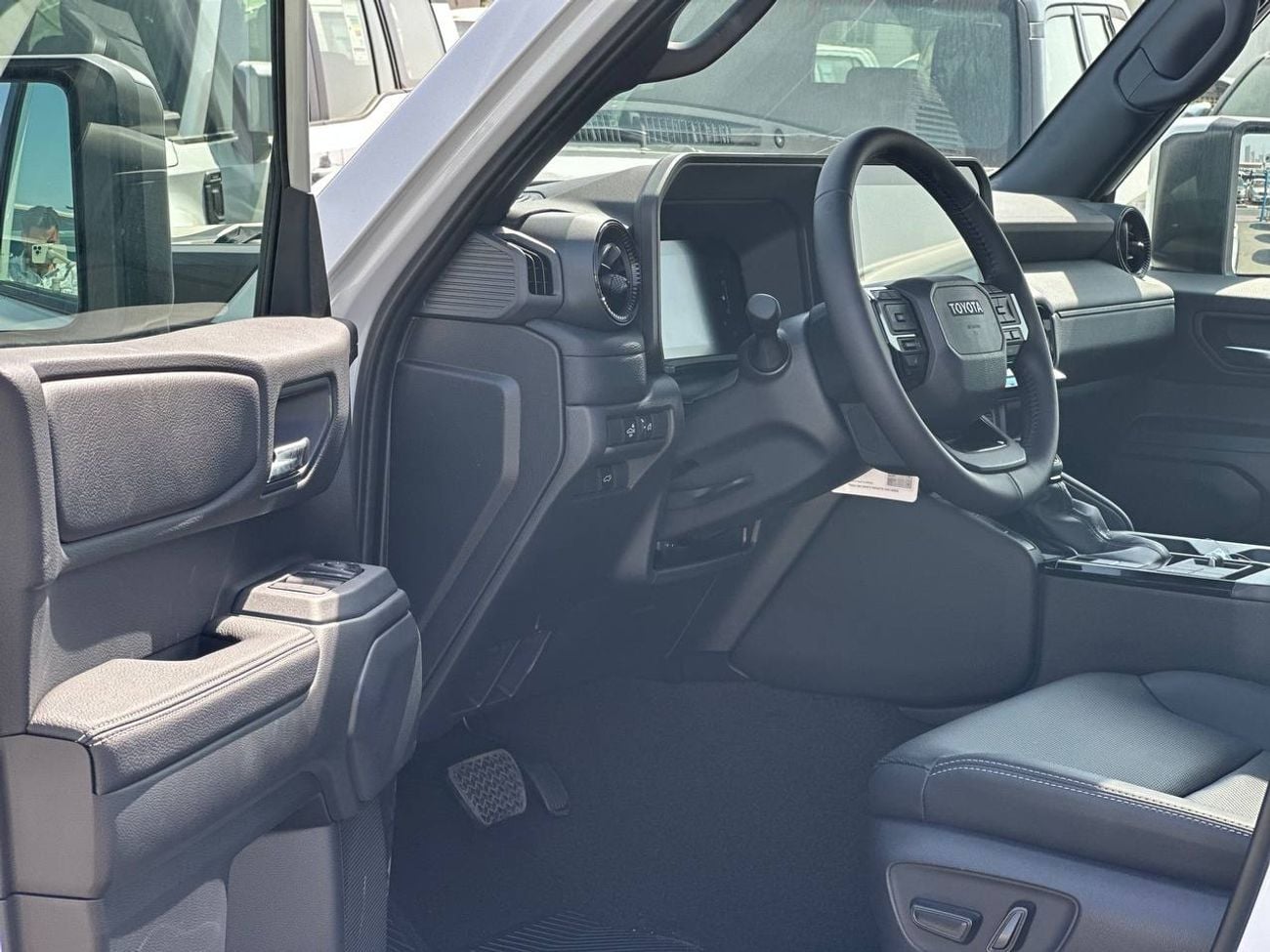 تويوتا برادو VXR 2.4L PTR A/T // 2026 // High Option With Leather & Heater & Cooling Seats , DVD&Back Camera // S