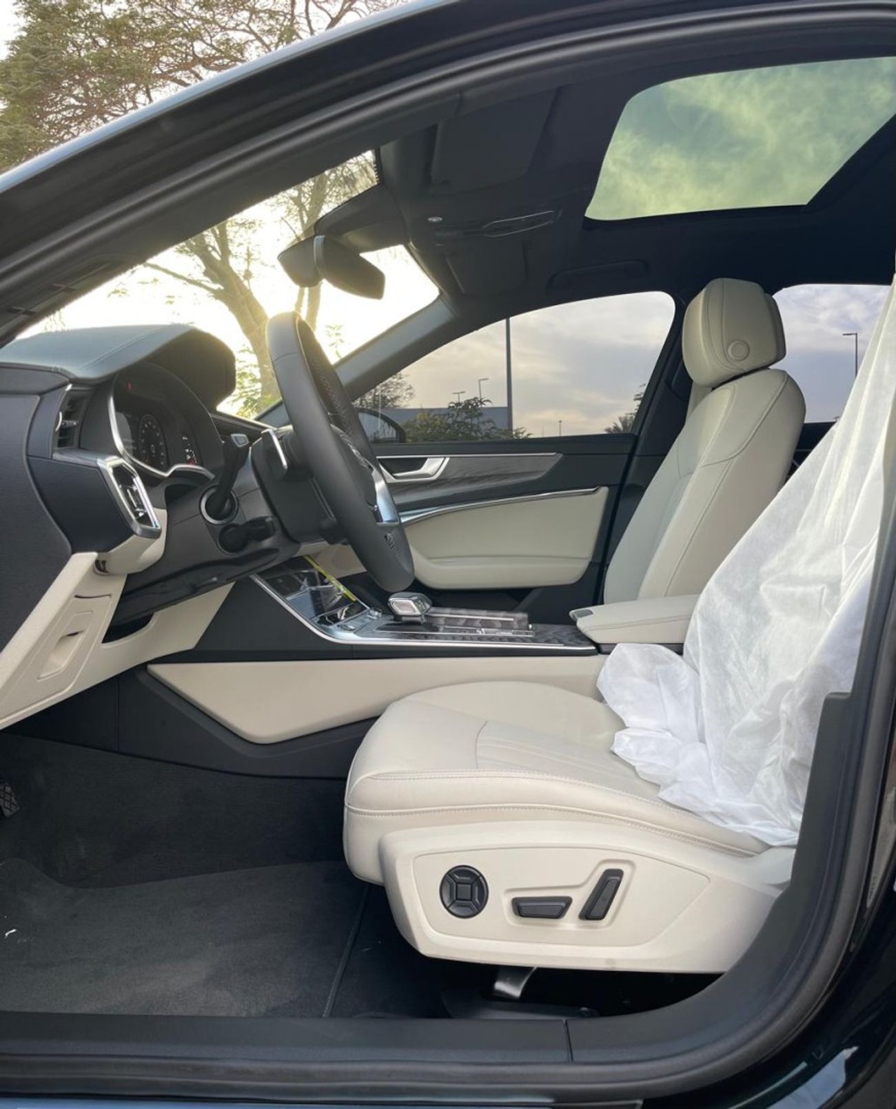 أودي A6 40 TFSI (190 HP) 40 TFSI Full Option Warranty & Service 2025 GCC