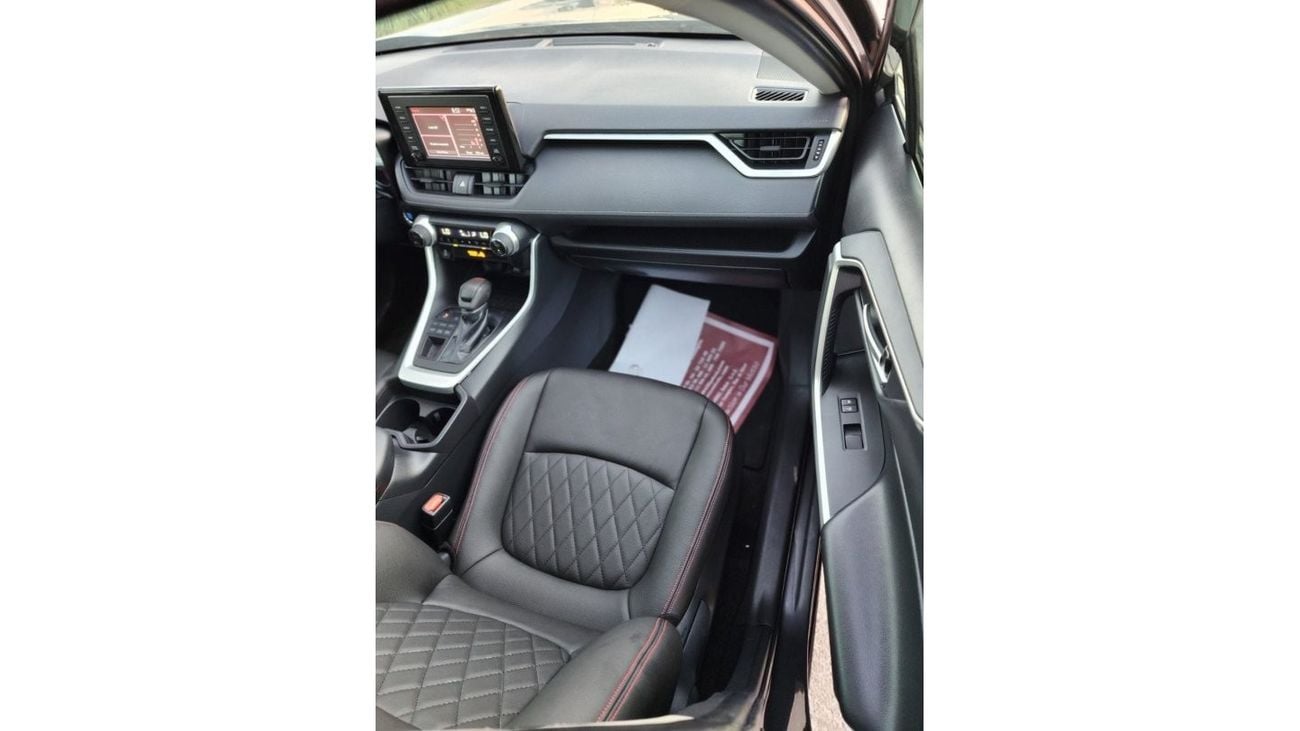 Toyota RAV4 TOYOTA RAV 4 XLE FULL OPTION