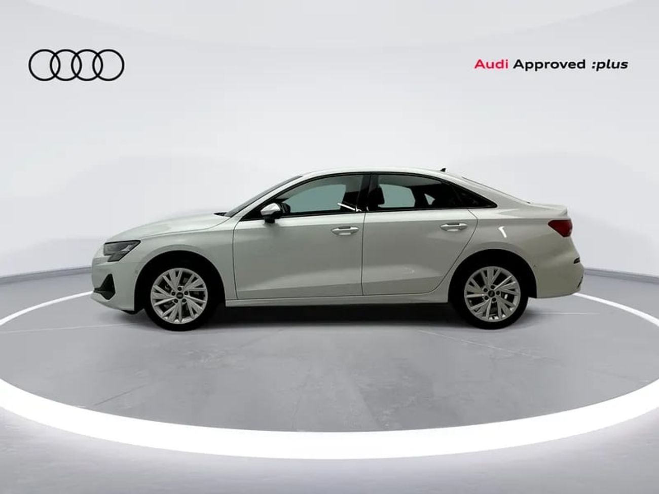 أودي A3 35 TFSI S Line 1.4L Sedan 35 TFSI 150hp Standard (Ref# 84620)