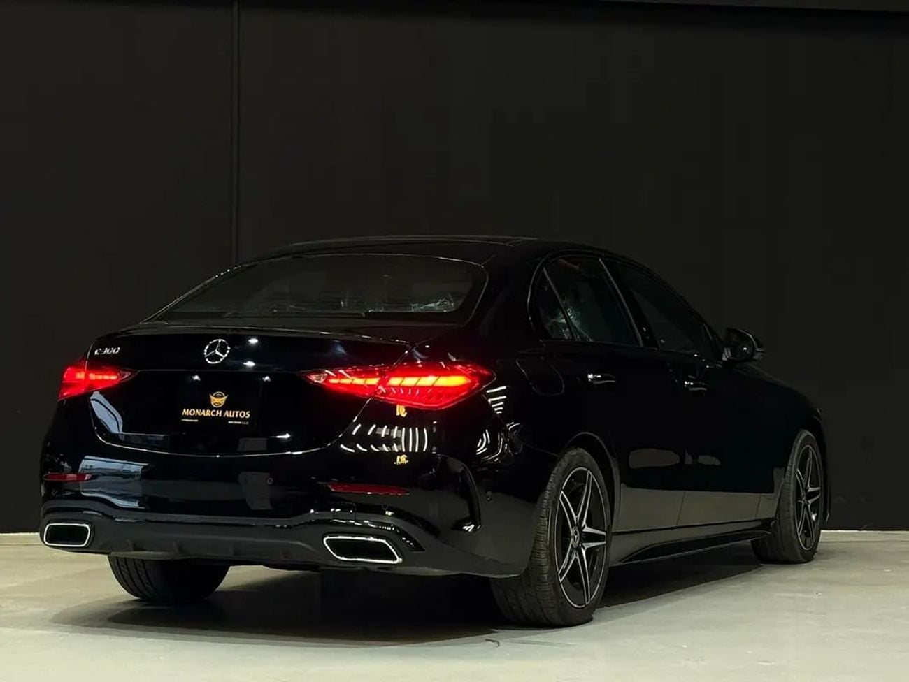 مرسيدس بنز C 300 STANDARD | American Specs | 21,344 KM | AED 138,000