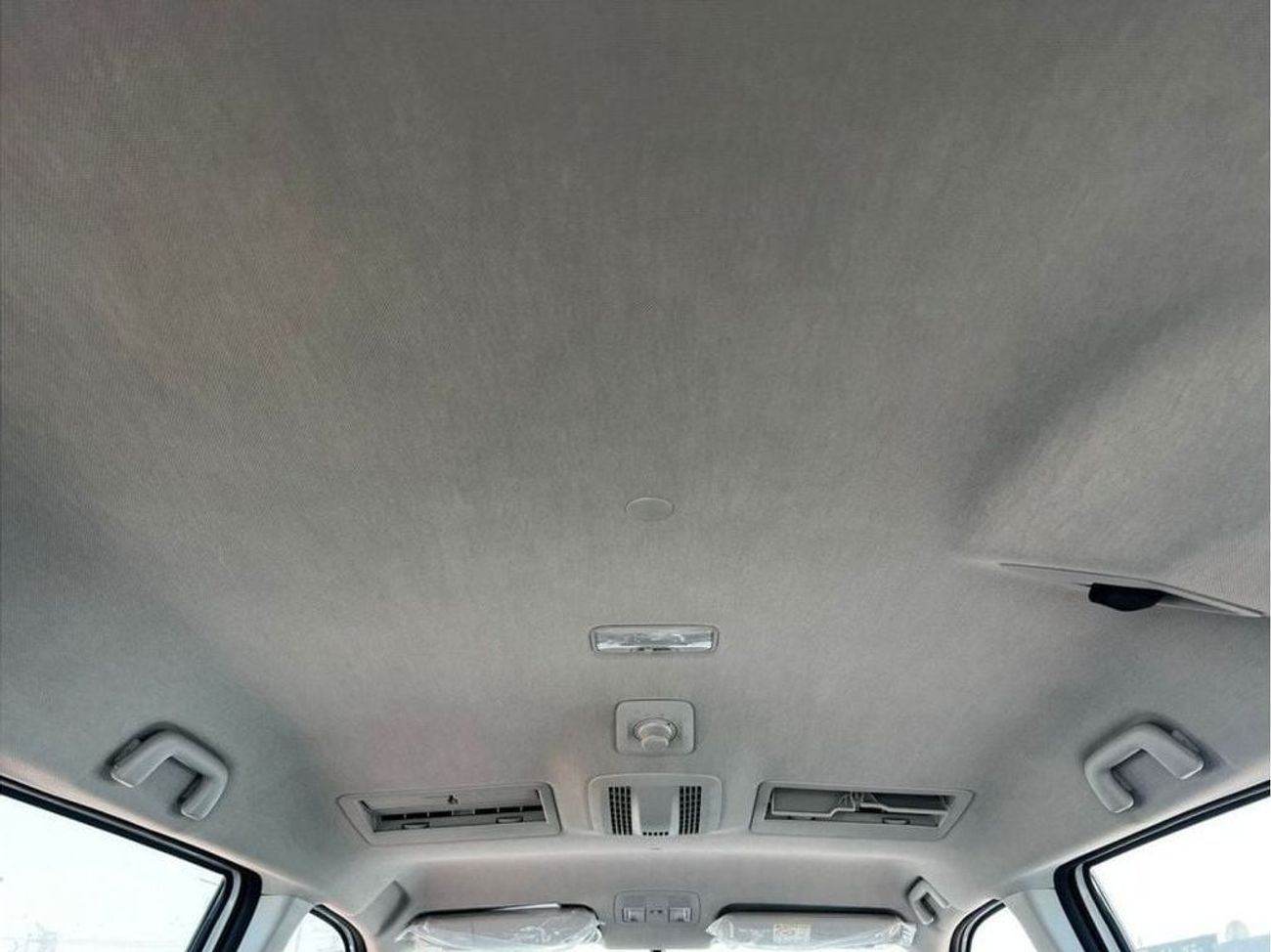 Toyota Veloz 1.5L FWD // 2024 // FULL OPTION WITH PUSH START , WIRELESS CHARGE , CRUISE CONTROL // SPECIAL OFFER