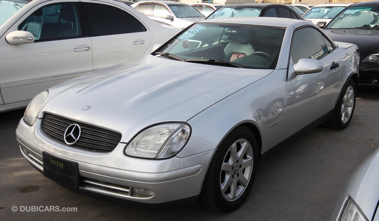 Mercedes-Benz SLK 230