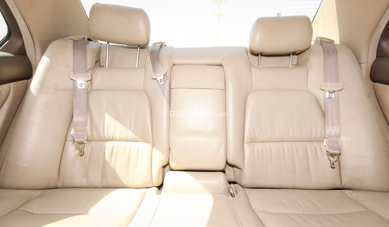 لكزس LS 400