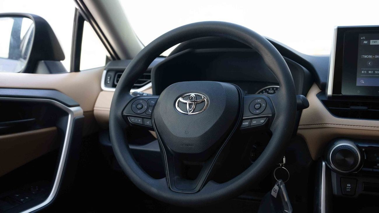 Toyota RAV4 2025 Toyota RAV4 E 4X2 2.5 - Silver Inside Brown | Export Only