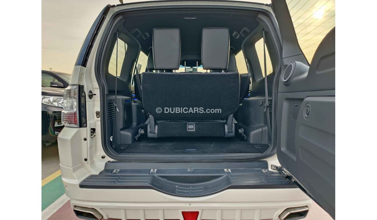 Mitsubishi Pajero GLS, 3.8L Petrol, Black Edition / Full Option / 2 Power Seats with Leather / 4WD (CODE 67931)