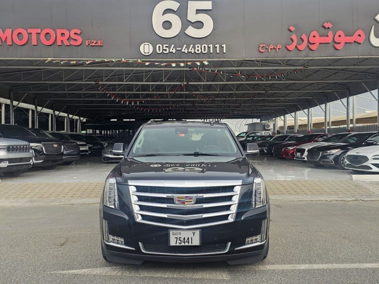 كاديلاك إسكالاد Premium Luxury Platinum 6.2L 4WD