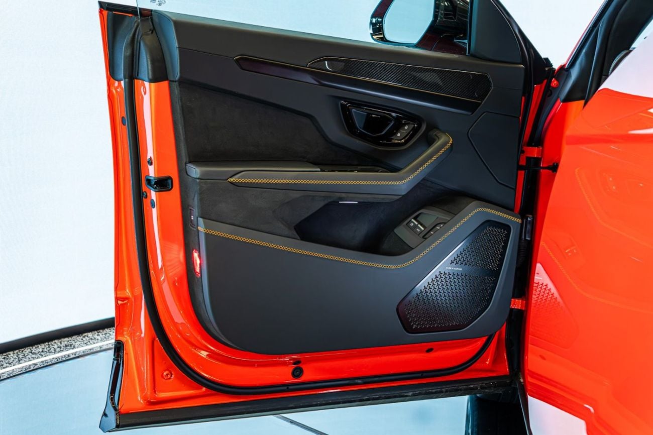 Lamborghini Urus SE FULL CARBON 2026