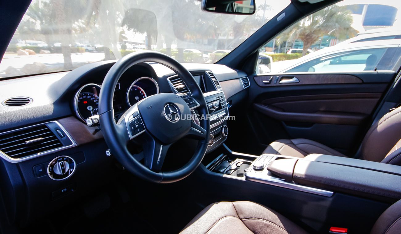 Mercedes-Benz ML 400