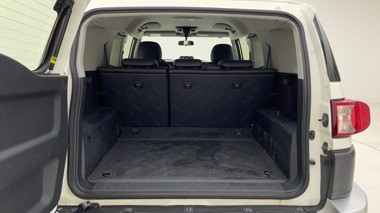 Toyota FJ Cruiser GXR 4 | Zero Down Payment | Home Test Drive