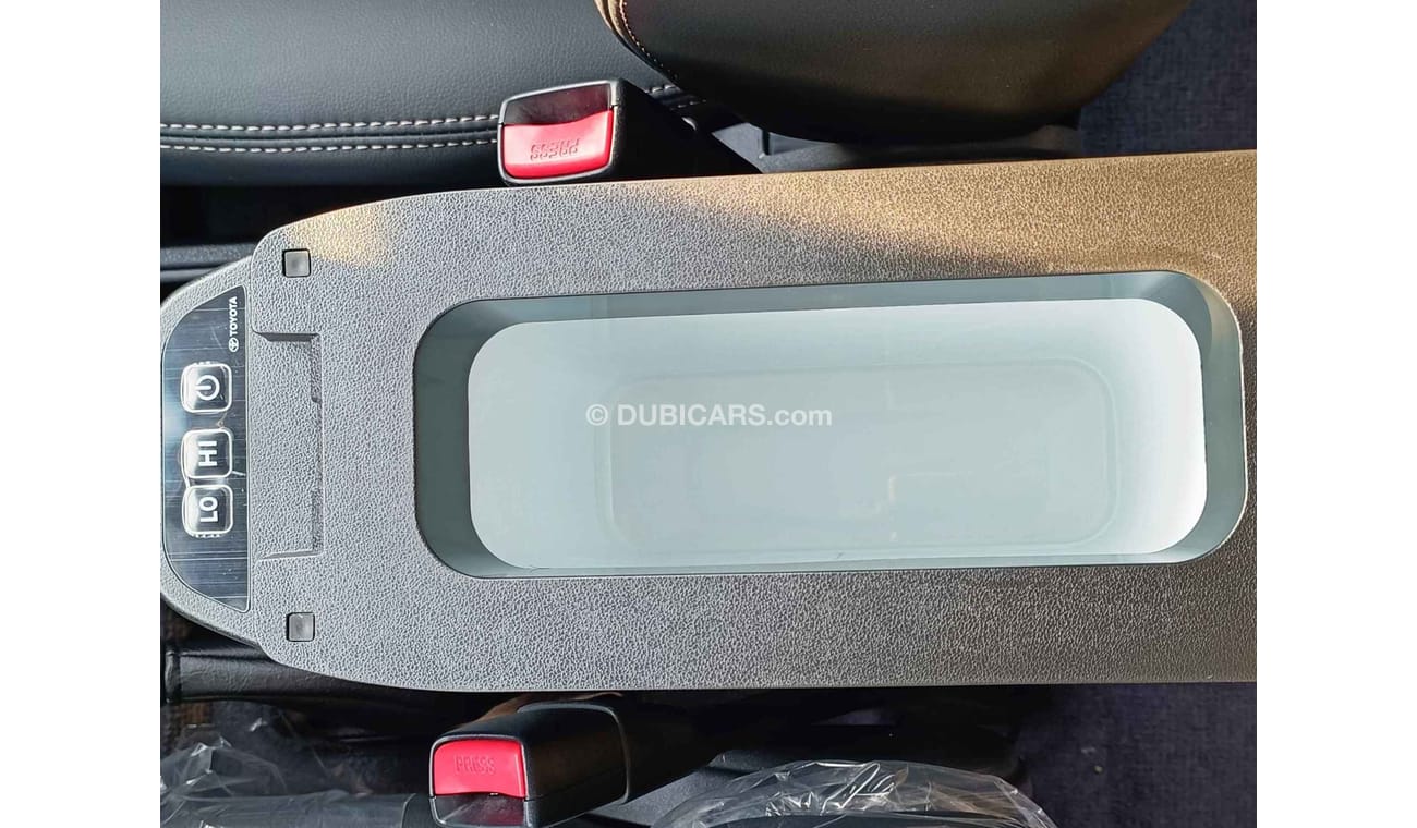 Toyota Land Cruiser 70 4.5L,V8,VDJ76,5DOOR,DIFF LOCK,WINCH,LEATHER SEATS,COOLER BOX,16'' AW,MT,NEW SHAPE,2024 ( FOR EXPORT)