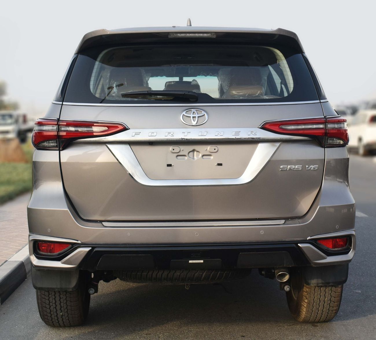 Toyota Fortuner SR5 Plus 4.0L