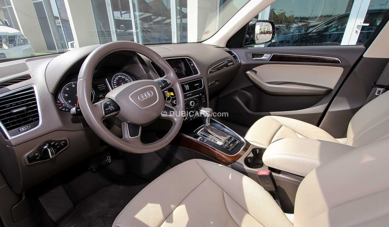 أودي Q5 40 TFSL Quattro