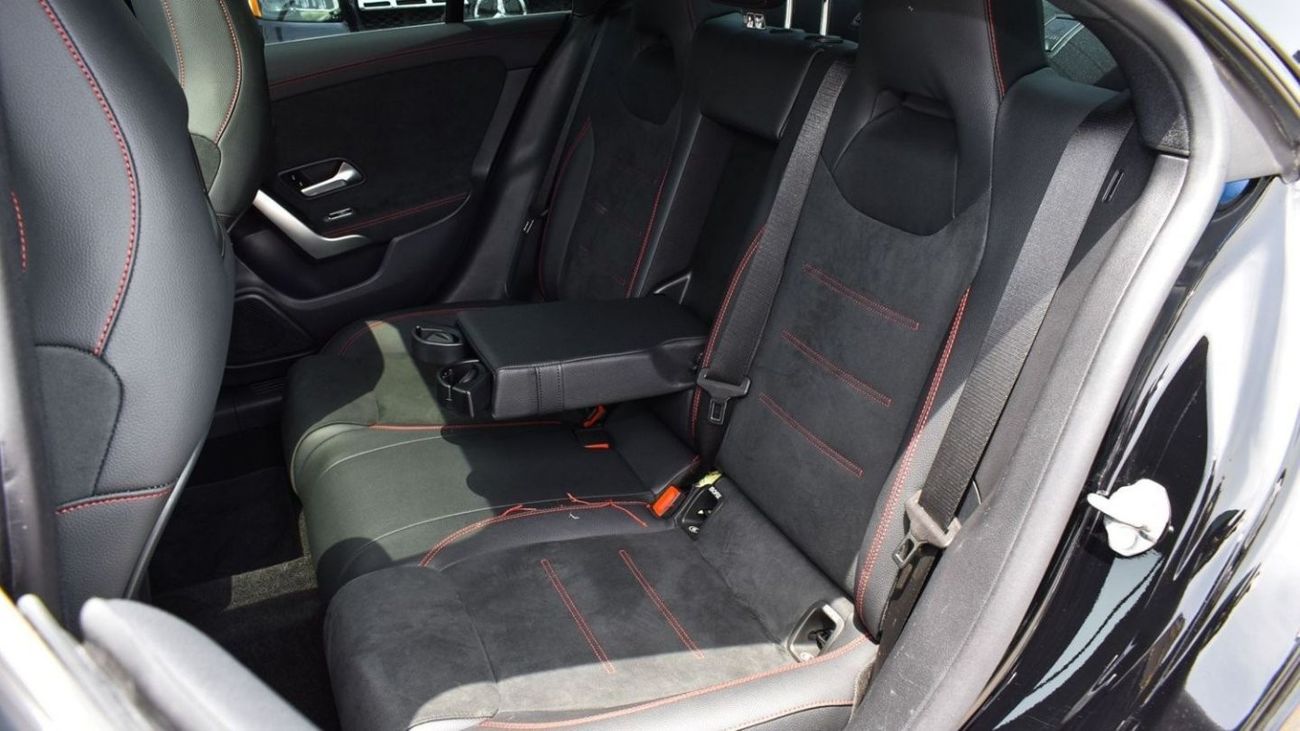 Mercedes-Benz CLA 250 Std Mercedes CLA250 AMG / 2022 / Canadian