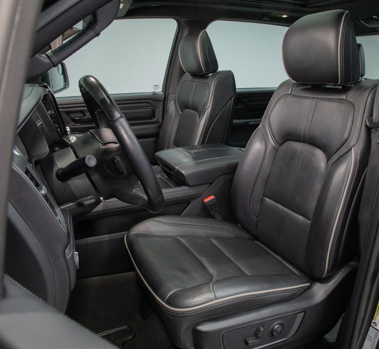 Dodge Ram Van Limited